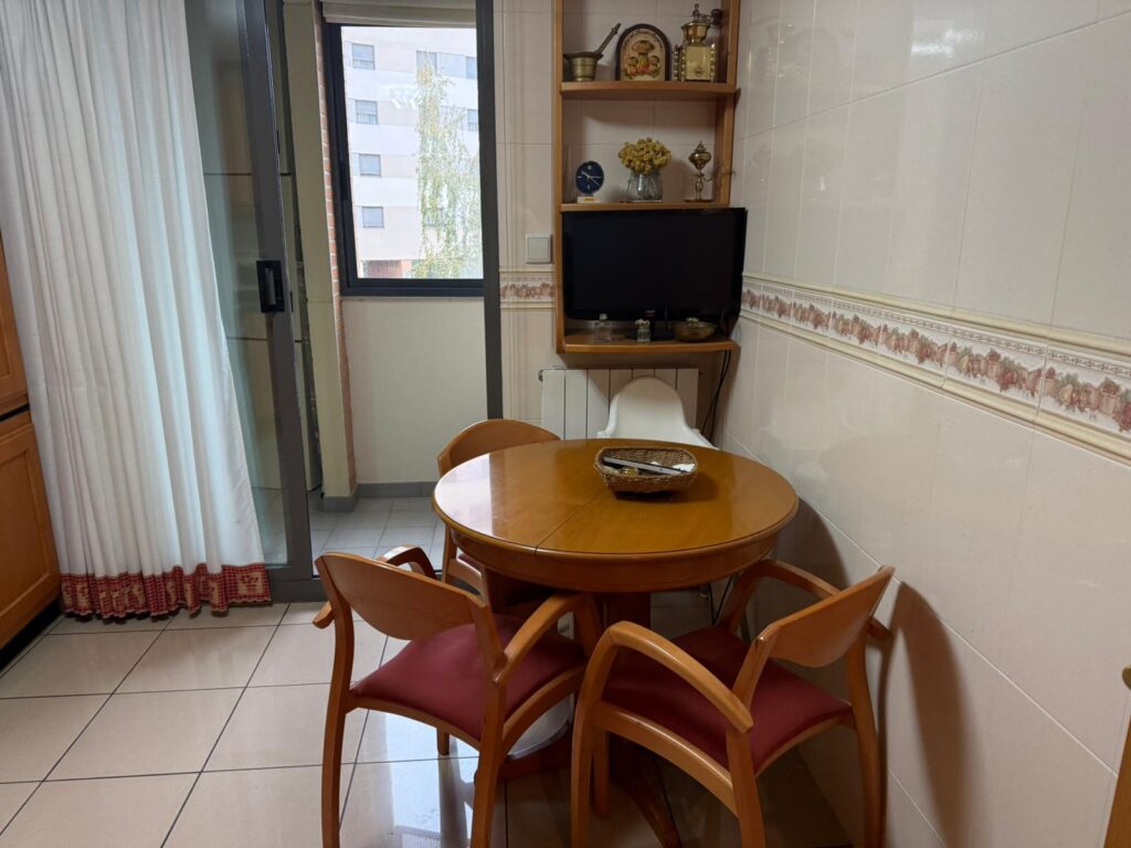 WhatsApp Image 2025-10-29 at 16.07.42 (1)